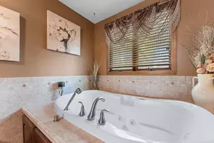 2641 Poplar Springs Cir, Green Bay, WI 54304 - Photo 40