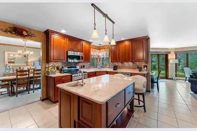 2641 Poplar Springs Circle, Green Bay, WI 54304 - Photo 18