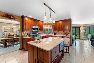2641 Poplar Springs Cir, Green Bay, WI 54304 - Photo 18