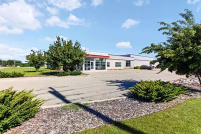 3114 Medalist Drive, Oshkosh, WI 54902 - Photo 2