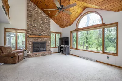 2238 Woodlawn Lane, Appleton, WI 54914 - Photo 16