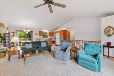 51 Yacoub Lane, Fond du Lac, WI 54935 - Photo 4