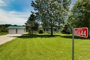 N3644 Green Valley Rd, Pulaski, WI 54162 - Photo 2