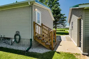 N3644 Green Valley Rd, Pulaski, WI 54162 - Photo 32