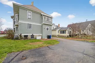 1133 Algoma Blvd, Oshkosh, WI 54901 - Photo 52