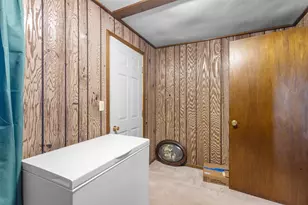 222 Pine St, Wrightstown, WI 54180 - Photo 8