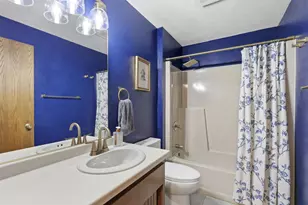 2605 W Big Bend Dr, Appleton, WI 54914 - Photo 12