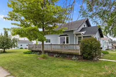 127 Madison Street, Menasha, WI 54952 - Photo 1