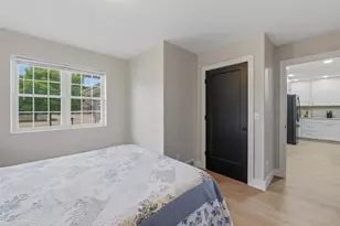 1333 S Park Ave, Fond du Lac, WI 54935 - Photo 10