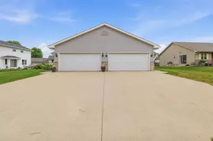 1333 S Park Ave, Fond du Lac, WI 54935 - Photo 22