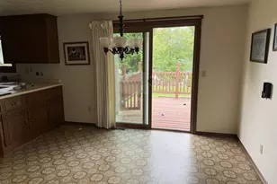 553 Delwiche Rd, Green Bay, WI 54302 - Photo 12