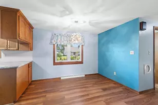 2721 Hazelwood Ln, Green Bay, WI 54304 - Photo 8