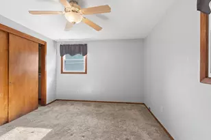 2721 Hazelwood Ln, Green Bay, WI 54304 - Photo 20