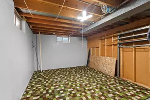 2721 Hazelwood Ln, Green Bay, WI 54304 - Photo 34