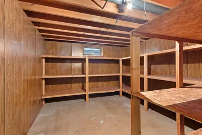 2721 Hazelwood Lane, Green Bay, WI 54304 - Photo 28