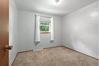 2721 Hazelwood Lane, Green Bay, WI 54304 - Photo 24