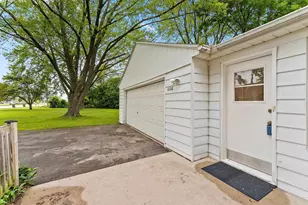 1636 Lost Dauphin Rd, De Pere, WI 54115 - Photo 6