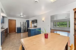 1636 Lost Dauphin Rd, De Pere, WI 54115 - Photo 16