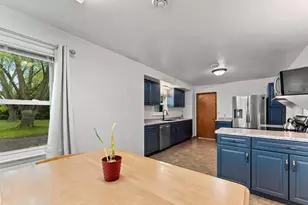 1636 Lost Dauphin Rd, De Pere, WI 54115 - Photo 10