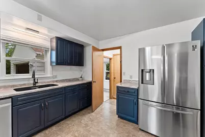 1636 Lost Dauphin Road, De Pere, WI 54115 - Photo 14