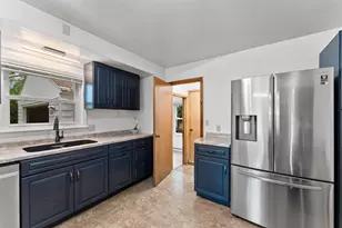 1636 Lost Dauphin Rd, De Pere, WI 54115 - Photo 14