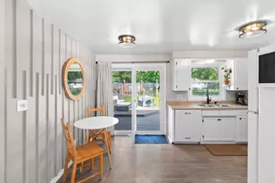 1013 Crawford St, Green Bay, WI 54304 - Photo 10