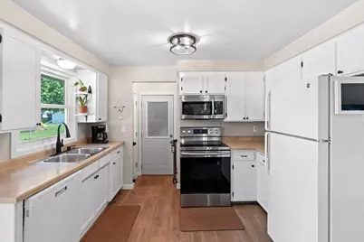 1013 Crawford Street, Green Bay, WI 54304 - Photo 12