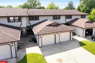 625 S Olson Ave, Appleton, WI 54914 - Photo 2