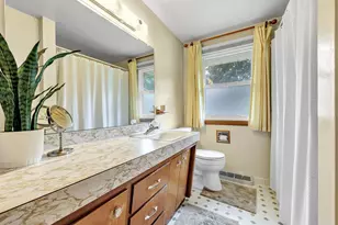 1172 Alice Dr, Green Bay, WI 54304 - Photo 12
