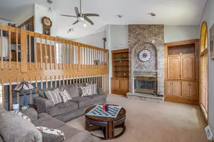 3318 Creek Side Dr, Oshkosh, WI 54904 - Photo 8