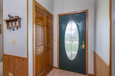 3318 Creek Side Drive, Oshkosh, WI 54904 - Photo 6