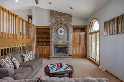 3318 Creek Side Drive, Oshkosh, WI 54904 - Photo 10
