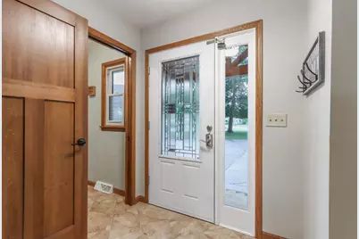 918 S Main Street, Waupaca, WI 54981 - Photo 6