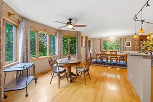 7692 Schiller Ct, Verona, WI 53593 - Photo 6