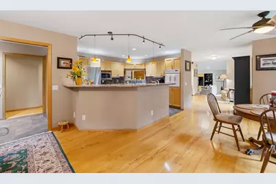 7692 Schiller Court, Verona, WI 53593 - Photo 10