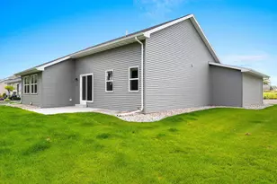 1708 Patriot Wy, Neenah, WI 54956 - Photo 30