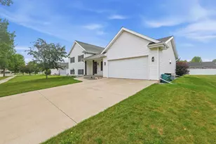 405 Crowfoot Ave, Fond du Lac, WI 54935 - Photo 22