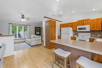 405 Crowfoot Avenue, Fond du Lac, WI 54935 - Photo 4