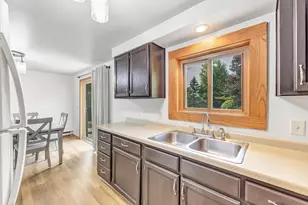 1315 Sunrise Ct, Kewaunee, WI 54216 - Photo 10