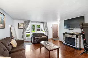 2525 Heather Rd, Green Bay, WI 54311 - Photo 6