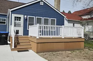 809 Quincy St, Sturgeon Bay, WI 54235 - Photo 2
