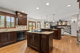 2801 Schaefer Cir, Appleton, WI 54915 - Photo 14
