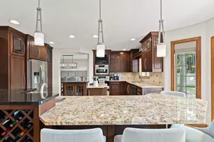 2801 Schaefer Cir, Appleton, WI 54915 - Photo 8