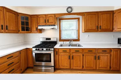 403 Dakota Street, Oshkosh, WI 54902 - Photo 12