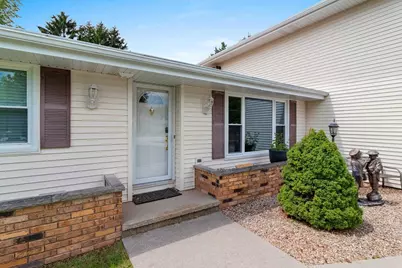 2931 Brookview Drive, Green Bay, WI 54313 - Photo 6