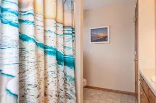 2530 Grassy Ln, Neenah, WI 54956 - Photo 14
