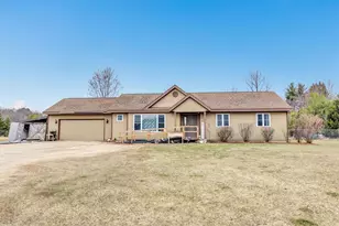 801 Simon St, Wild Rose, WI 54984 - Photo 2