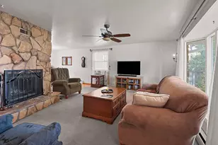 1285 7th St, Green Bay, WI 54304 - Photo 6