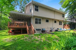 1637 Gabertfield Ct, Suamico, WI 54173 - Photo 2