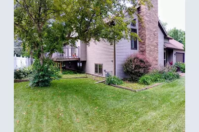 2050 Hilltop Drive, Ashwaubenon, WI 54313 - Photo 2